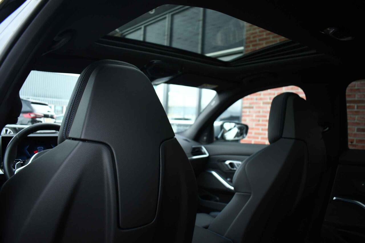 BMW 3-SERIE Touring 330e xDrive M-Sport Pro Pano M-zetels ACC HUD 19inch