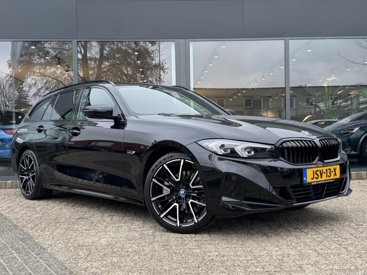 BMW 3-SERIE Touring 320e