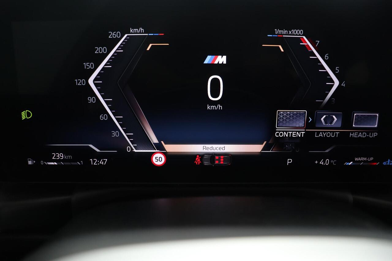 BMW 3-SERIE Touring 320i M Sport Pro | Glazen Panoramadak | Trekhaak Elektrisch | Leder | Comfort Access | Adaptive LED | Camera | Innovation Pack