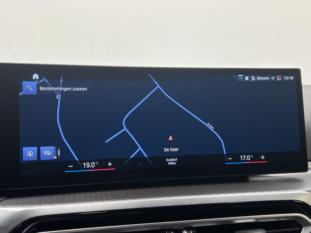 BMW 3-SERIE Touring 318i | NL AUTO | NAVI | TREKHAAK | LEDEREN BEKLEDING | CARPLAY |