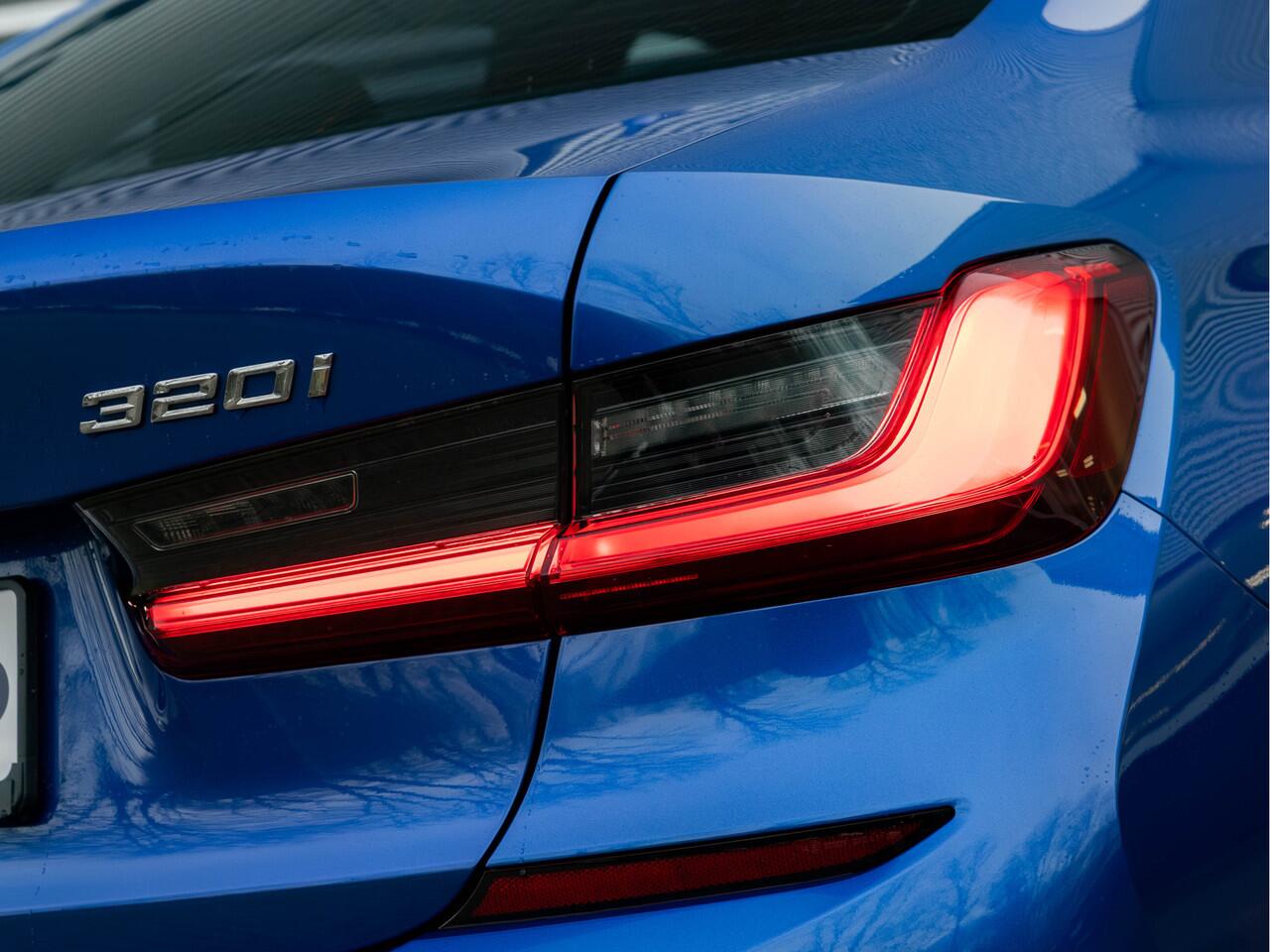 BMW 3-SERIE 320i M-Sport - Camera - Hifi - 19 inch - Live Cockpit Prof