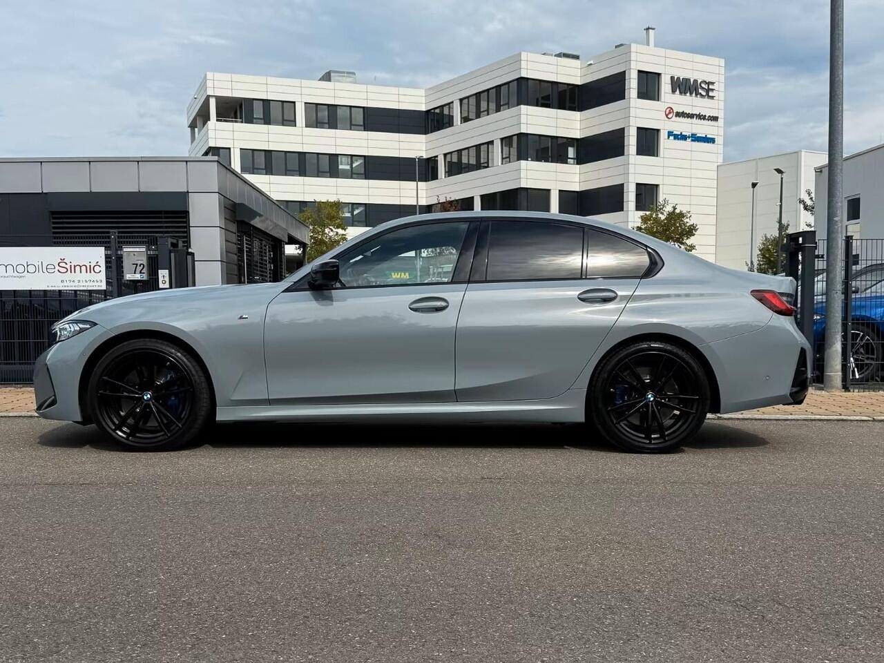 BMW 3-SERIE 320d xDrive M-SPORT ** LASER, NAVI+, LEDER, HuD, ACC, SCHUIF/KANTEL, 19-inch LMV, H&K ** 1e EIG - UNFALLFREI - BMW GAR ** ** INFORMEER OOK NAAR ONZE AANTREKKELIJKE FINANCIAL-LEASE TARIEVEN **