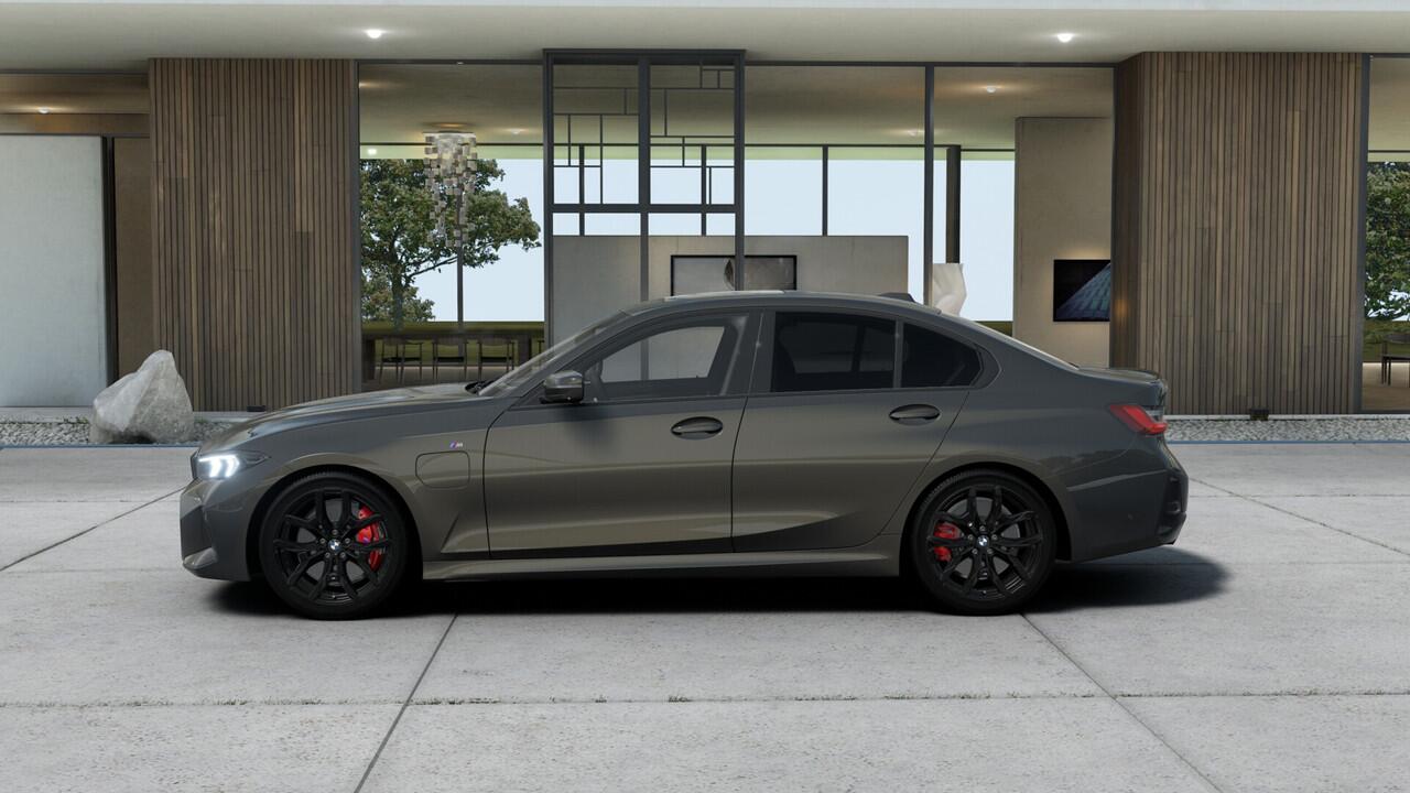 BMW 3-SERIE 330e High Executive M Sport Automaat / Schuif-kanteldak / Sportstoelen / Adaptieve LED / Stoelverwarming / Comfort Access / Harman Kardon / BMW Live Cockpit Professional