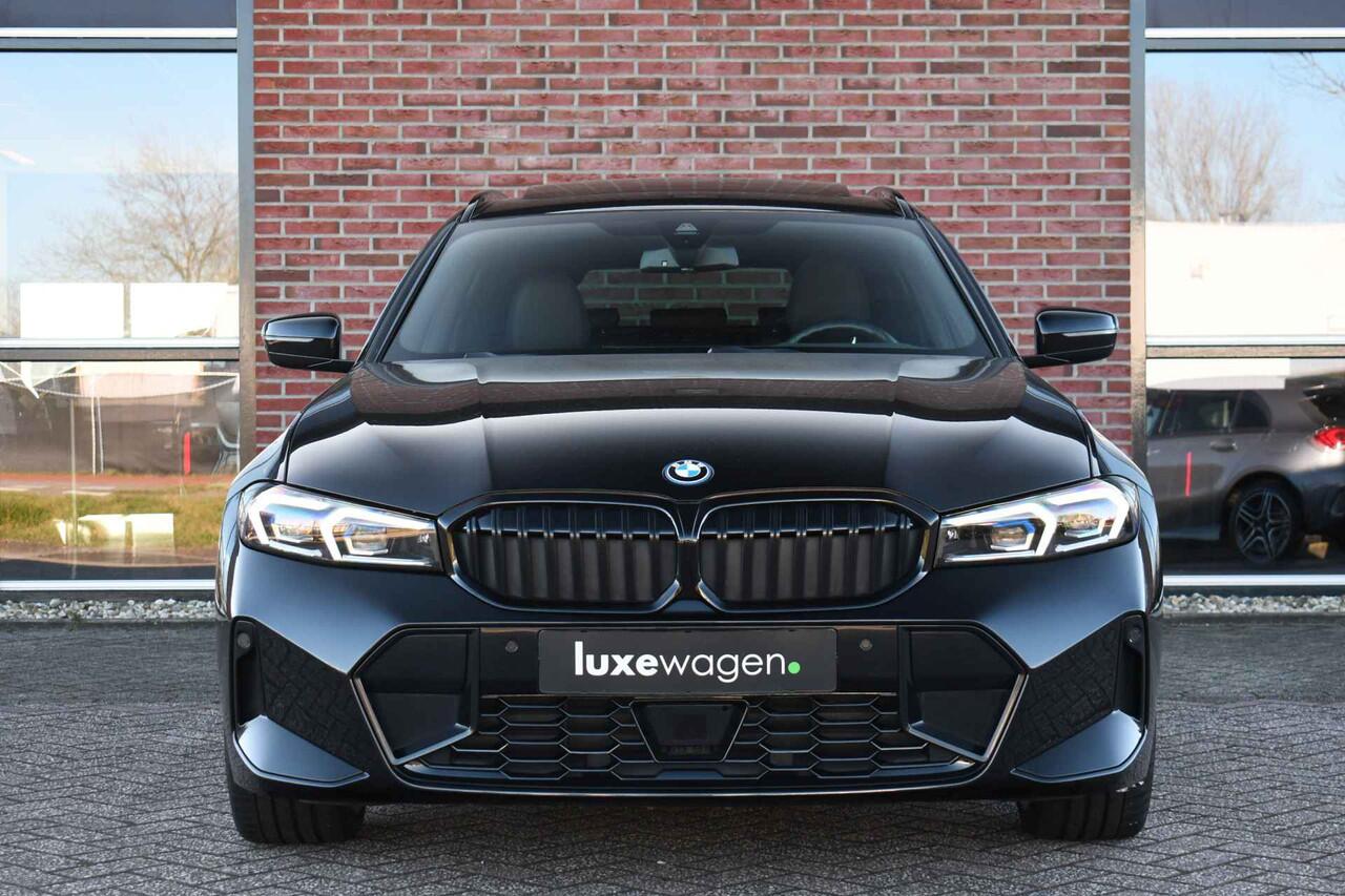 BMW 3-SERIE Touring 330e xDrive M-Sport Pro Pano M-zetels ACC HUD 19inch