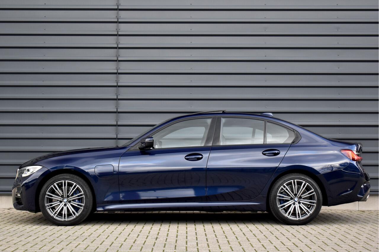 BMW 3-SERIE 330e M Sport Individual | Pano | ACC | Laser Light | Memory | Harman/Kardon | Camera |