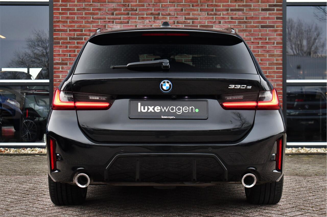 BMW 3-SERIE Touring 330e M-Sport Pano ACC Trekh H/K HUD 19inch Stuurverw