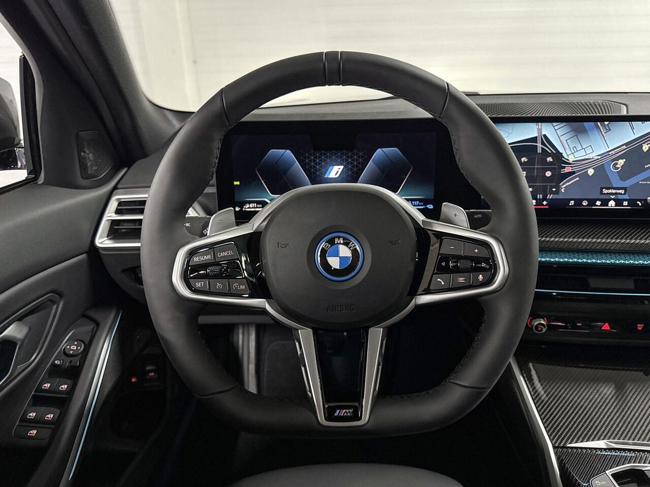 BMW 3-SERIE Sedan 330e | M-Sport Pro | Comfort Pack | Harman/Kardon | Schuif-/kanteldak | Comfort Access