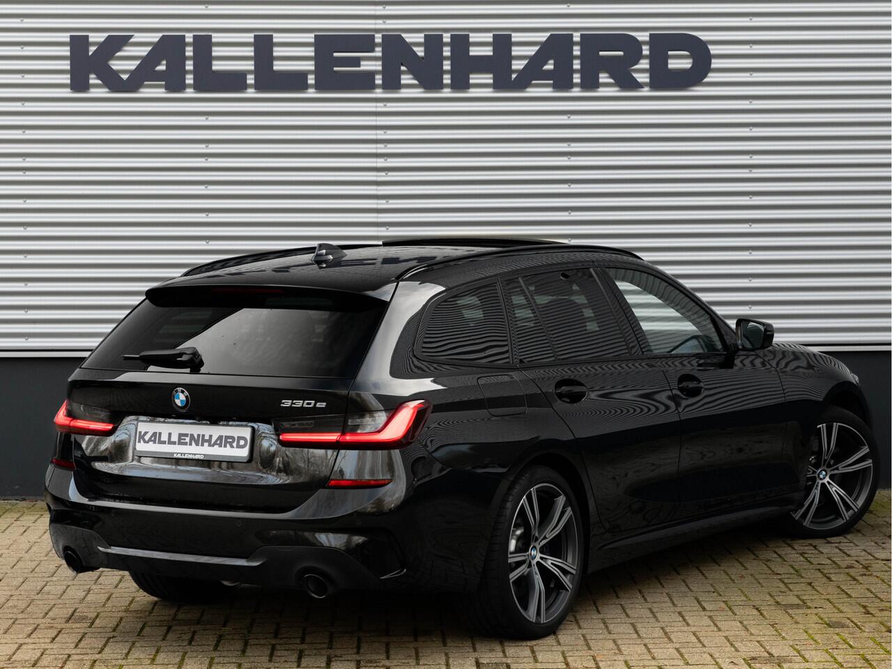 BMW 3-SERIE Touring 330e M-Sport - Pano - Trekhaak - Harman Kardon - Lasers - Head-Up