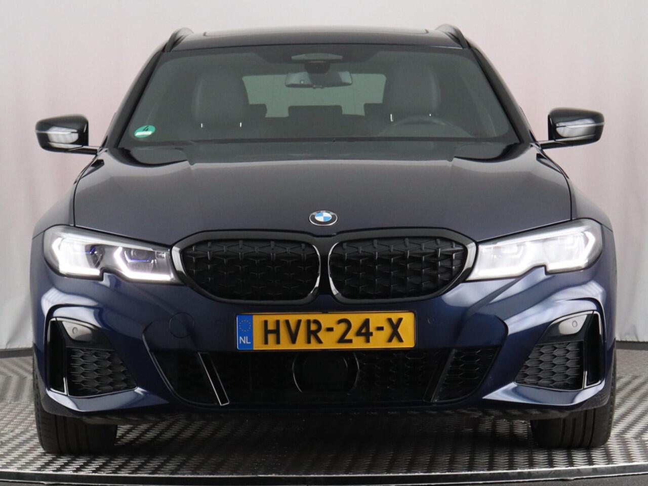 BMW 3-SERIE Touring M340i xDrive Business Edition Plus (Elek. Trekhaak / Pano / Laser / Head-Up)