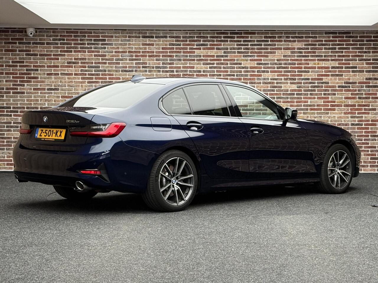 BMW 3-SERIE 330e High Executive BTW auto 360 CAMERA PANORAMA STUUR/STOEL VERWARMING TREKHAAK