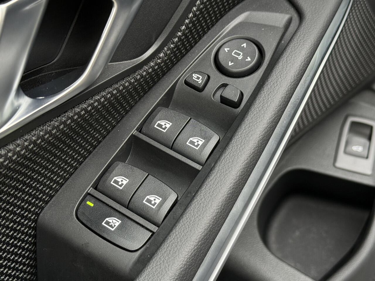 BMW 3-SERIE Touring 318i | Driving Ass. | Widescreen | Trekhaak | Stoel + Stuurverw. | Camera | M hemel Anthrazit