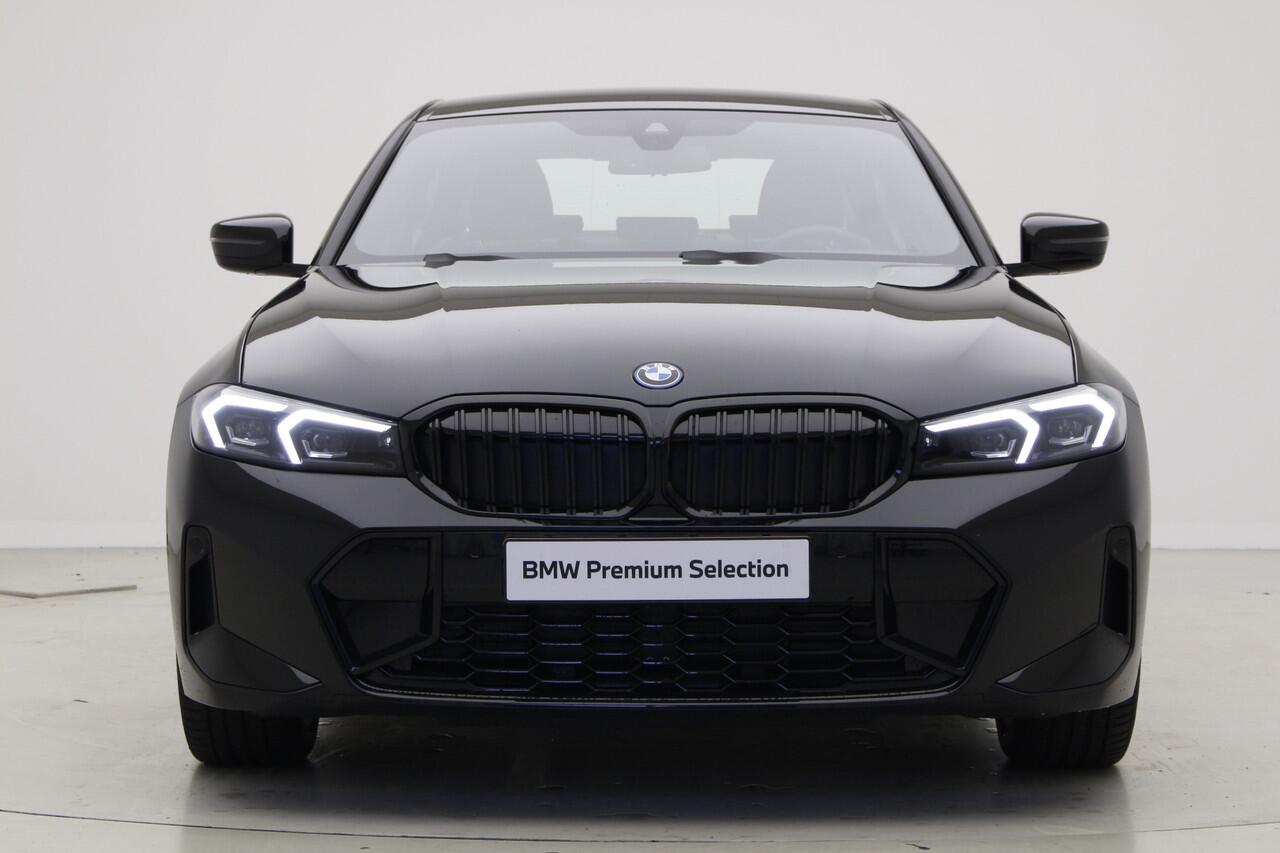 BMW 3-SERIE 320e M-Sport Pro | M Adaptief onderstel | Adaptieve LED koplampen | BSI 3 jr - 40.000 km | Nu voor 41.895,-