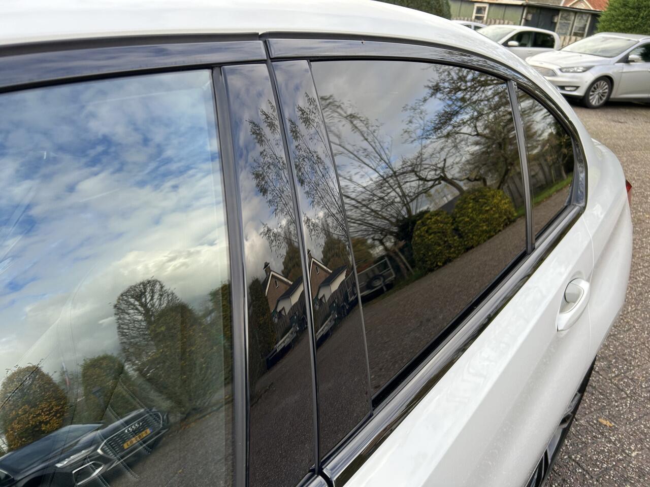 BMW 3-SERIE 320e Business Edition Plus