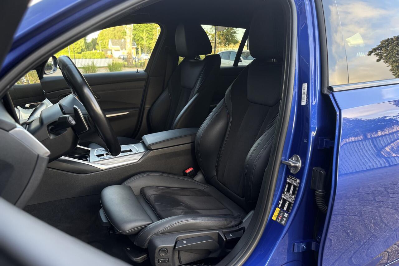 BMW 3-SERIE Touring 330e M-Sport | LCI FACELIFT | Adaptief Led | Camera | Sportstoelen | 19 'Inch | Privacy Glas