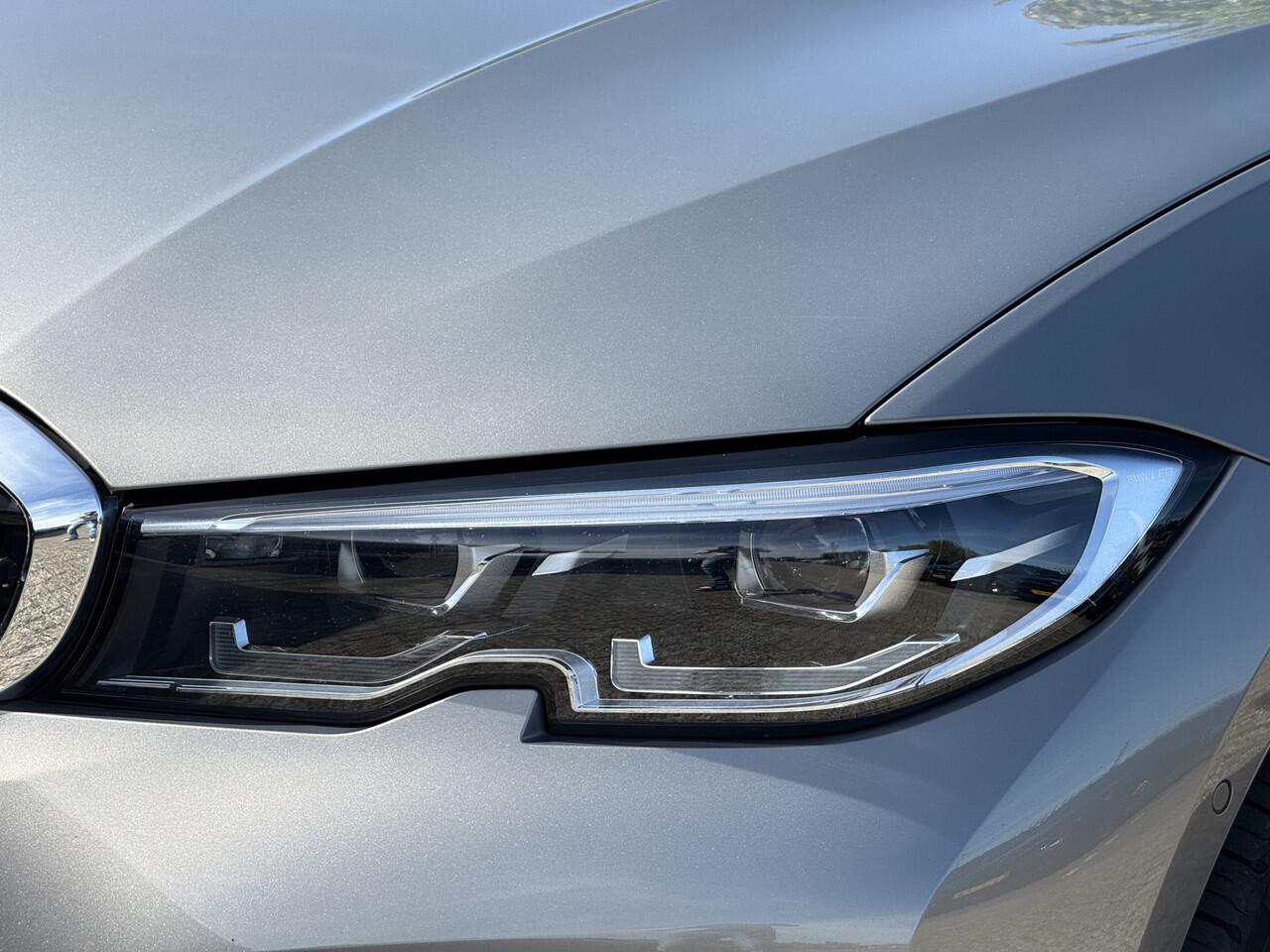 BMW 3-SERIE Sedan 318i | Business Ed. | Luxury Line | Camera | 18'' | Stoelverw. | HiFi