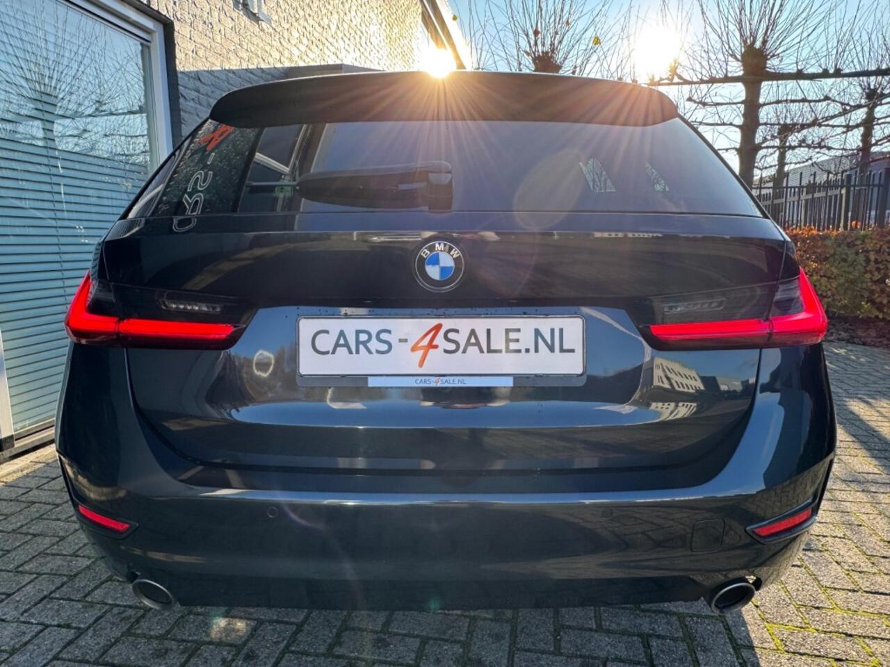 BMW 3-SERIE 318I Touring Autom. Business Edit. + Leder + Led + Navi + D-glas