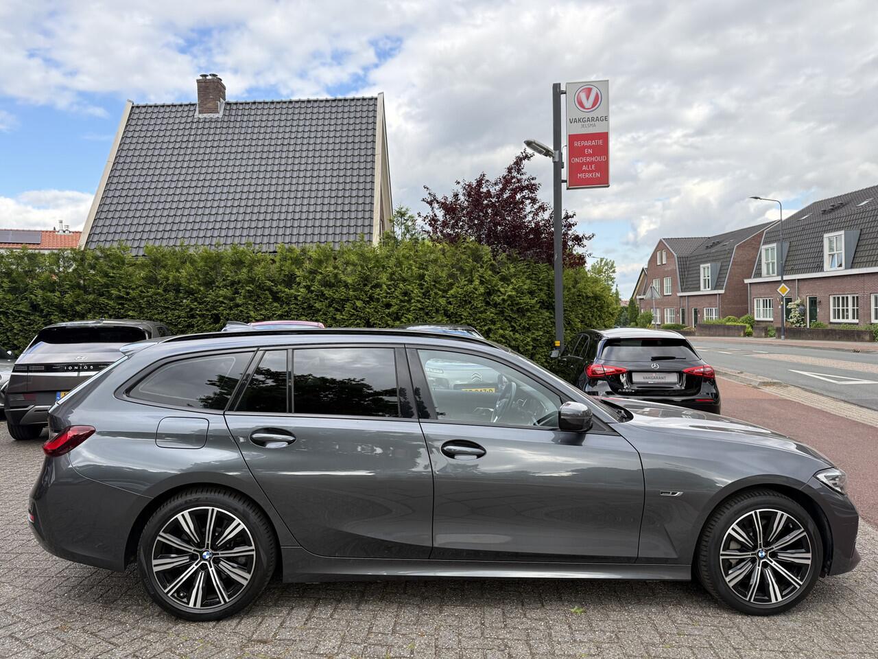 BMW 3-SERIE Touring 330e Business Edition+, Trekhaak | Navi+