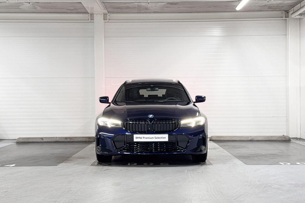BMW 3-SERIE Touring 330e | M-Sport Pro | Comfort Pack | Panoramadak | Comfort Access