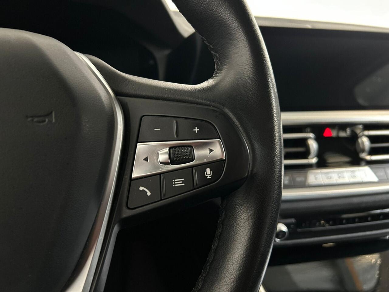 BMW 3-SERIE Touring 320i High Executive