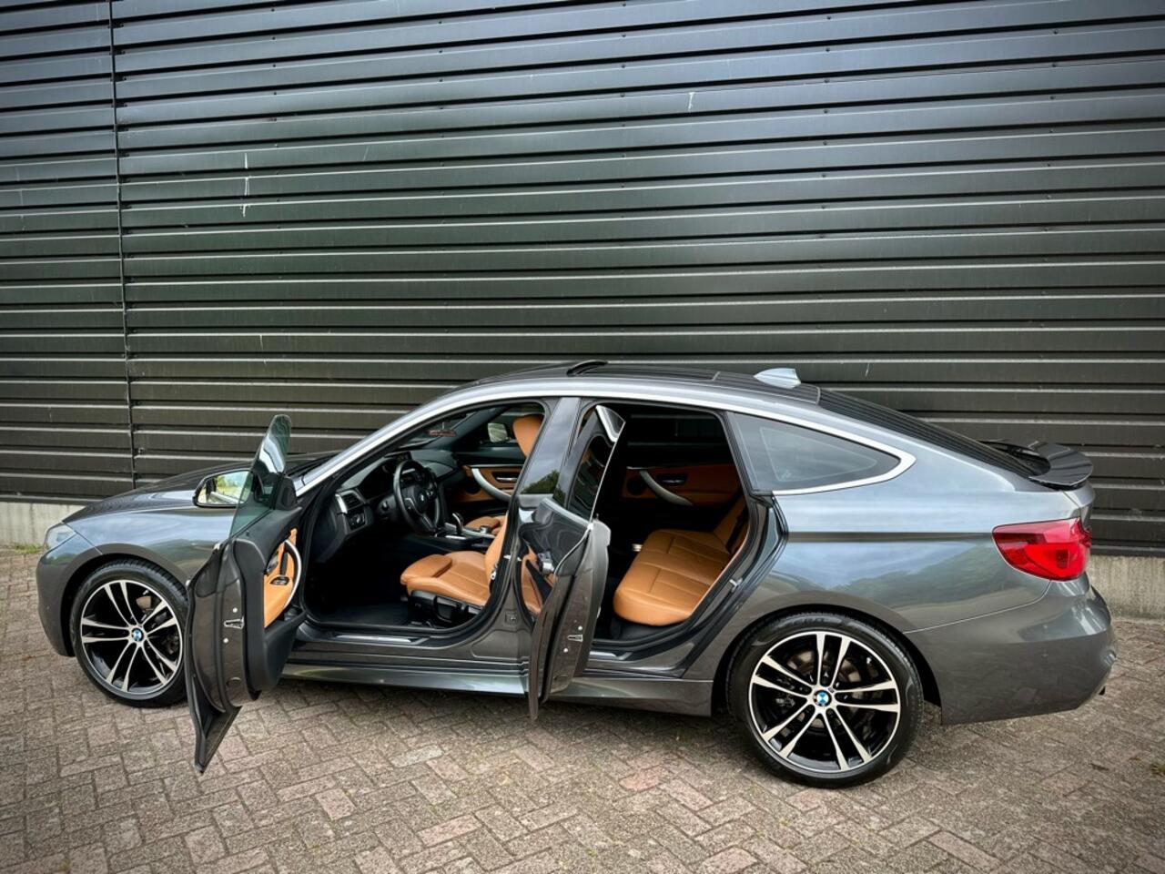 BMW 3-SERIE 320i PANO|VIRTUAL|CAMERA|HiFi|CARPLAY
