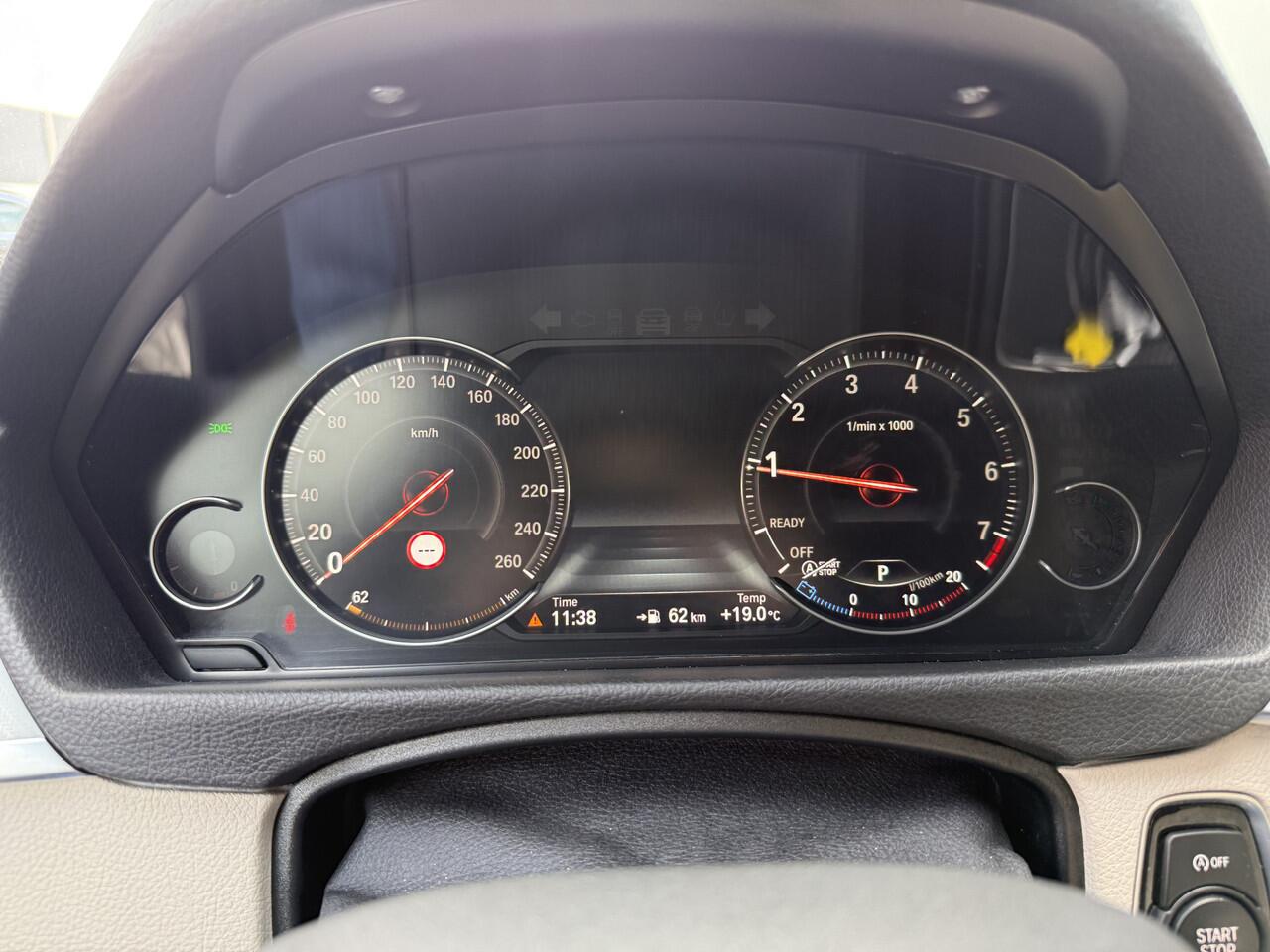 BMW 3-SERIE Touring BWJ 2020 318i 170 PK M Sport Corporate Lease HEAD UP DISPLAY | STOELVERW. | FULL LED | LEER | DAB | CAMERA | NAVI | CLIMA | CRUISE | LMV | PDC