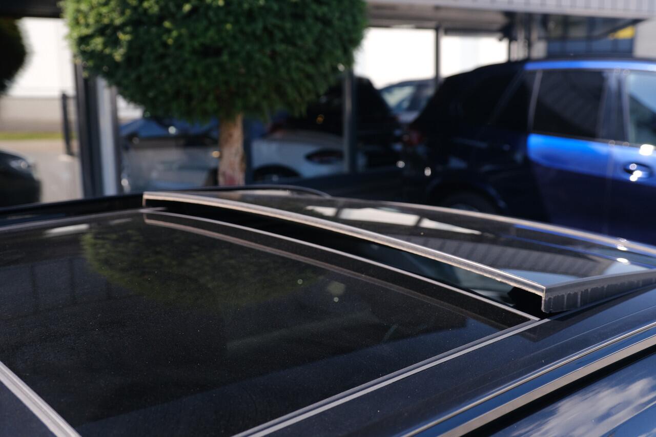 BMW 3-SERIE Touring M340i xDrive High Executive Edition Panodak LaserLed ACC Keyless