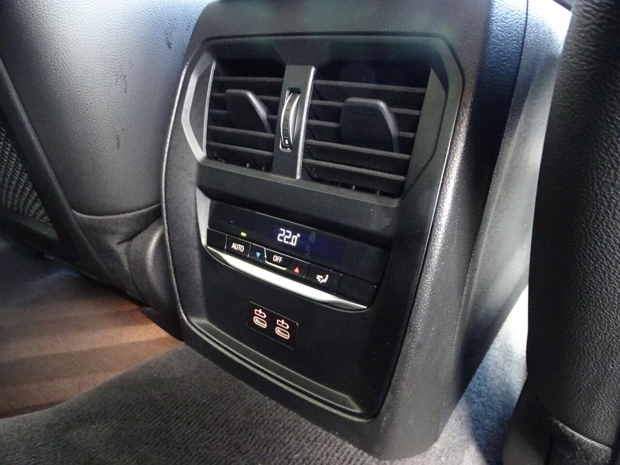 BMW 3-SERIE 330e Touring M Sportpakket Elek.Sportstoelen Driv.Ass. Active Cruis control HiFi Ada.Led 20'' LM Velgen