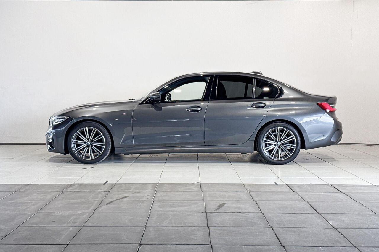 BMW 3-SERIE Sedan 320i Executive Edition Model M Sport | Selections