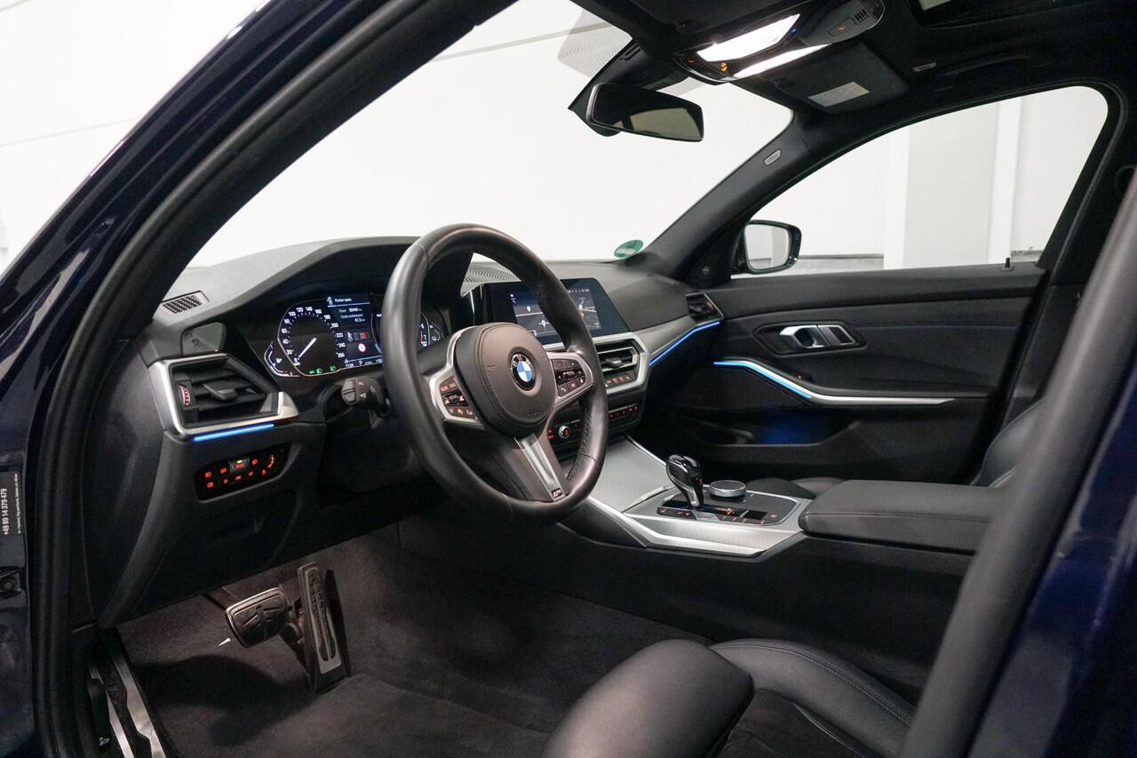 BMW 3-SERIE 330e M-Sport | Schuifdak | Harman Kardon | Head Up