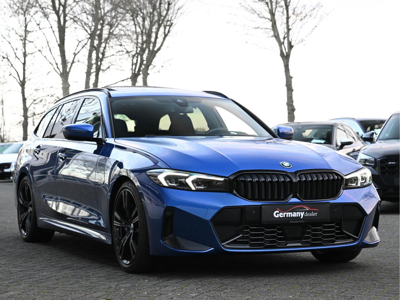 BMW 3-SERIE Touring 330e xDrive 292pk M-Sport-Pro Pano HUD E-Zetels ACC M-Rem Widescreen Hifi VOL!