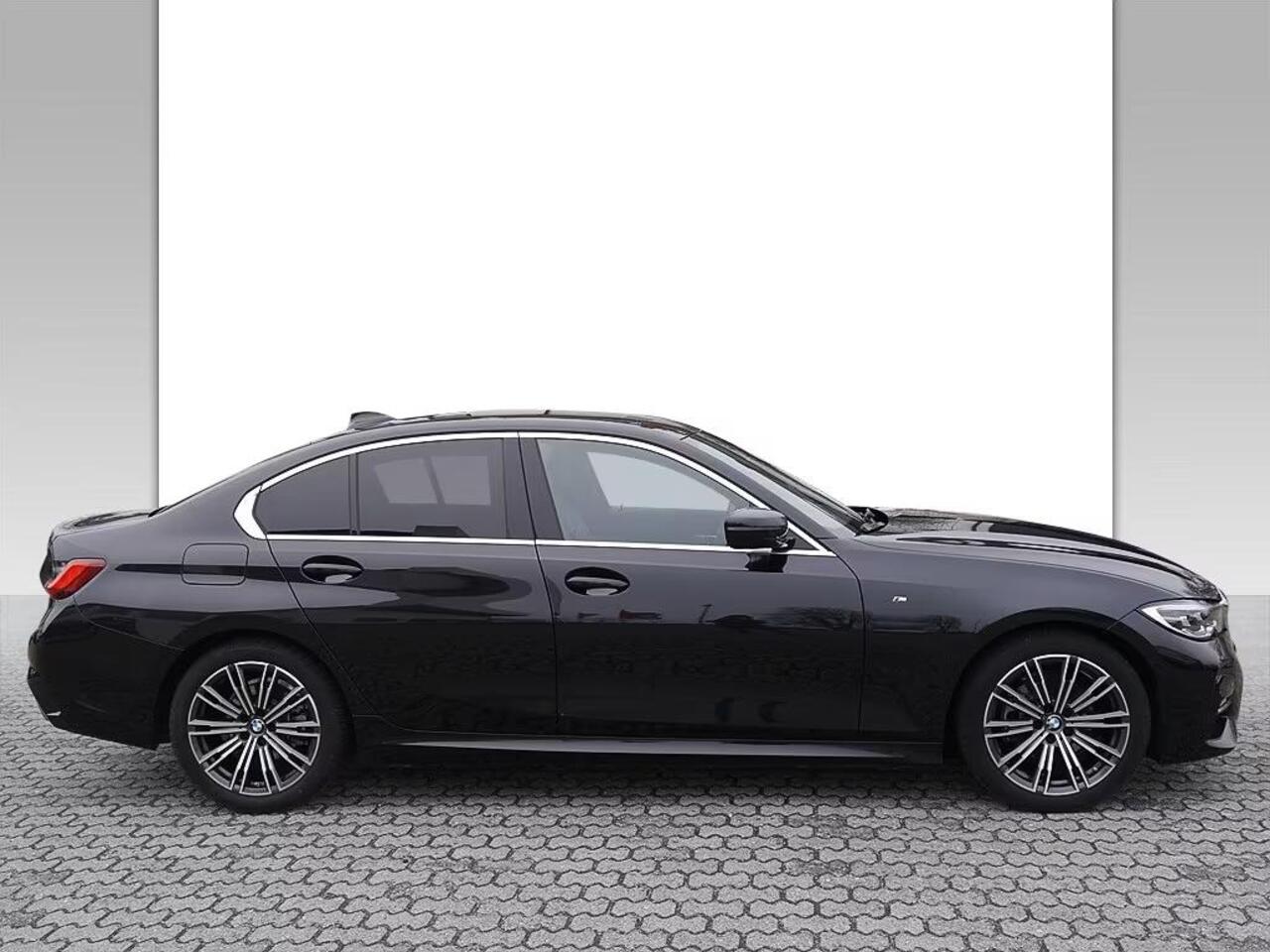 BMW 3-SERIE 320iA M-SPORT ** LED, LC Prof, NAVI+, LEDER, MEMORY-, SPIEGEL-, 18-inch LMV ** UNFALLFREI ** ** INFORMEER OOK NAAR ONZE AANTREKKELIJKE FINANCIAL-LEASE TARIEVEN **