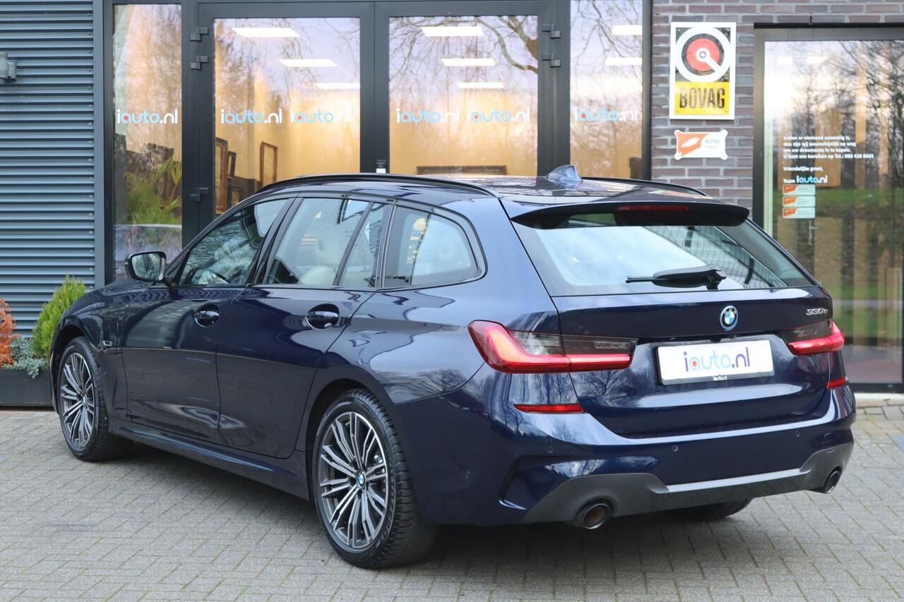 BMW 3-SERIE Touring 330e M-Sport Shadow Line Pano/Laser LED/Leder/360/Keyless/Head-up/ACC/Dodehoek