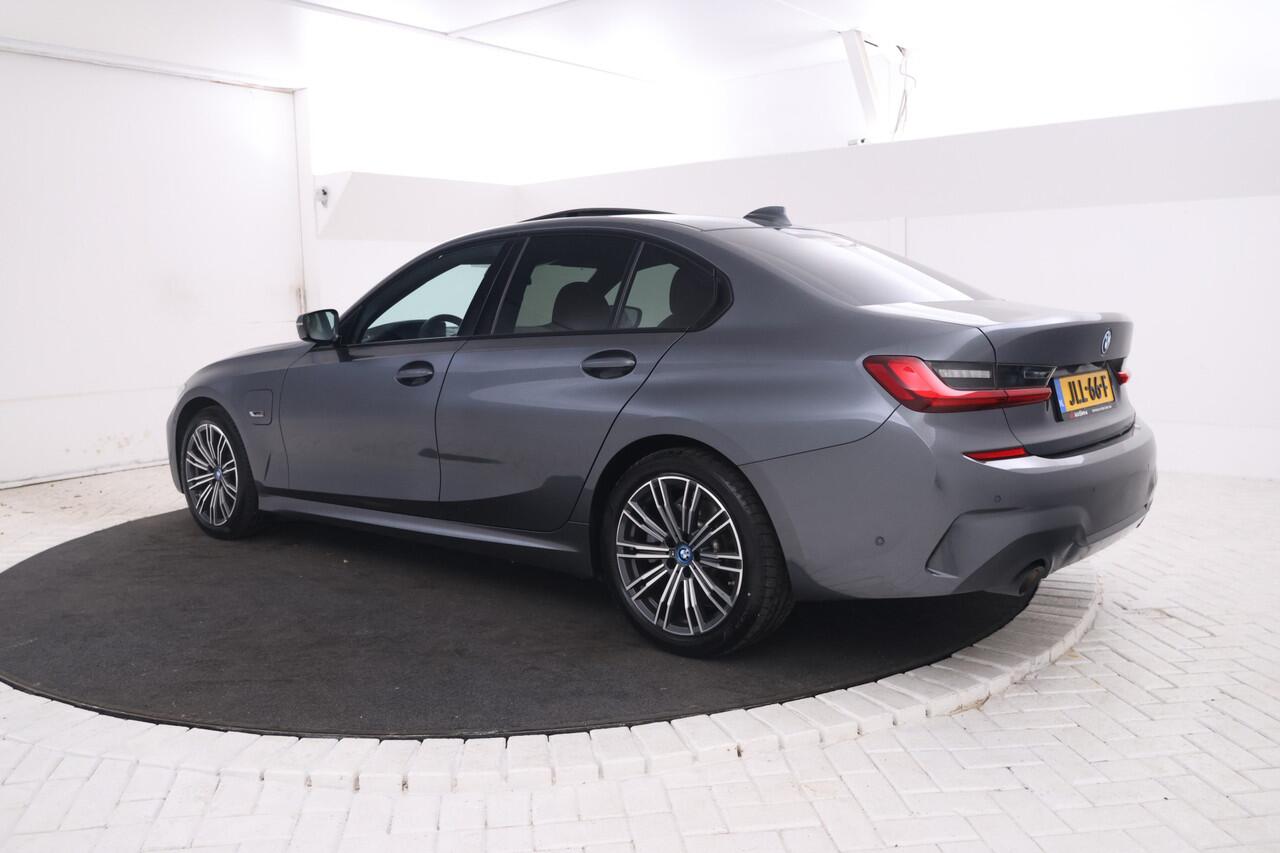 BMW 3-SERIE 320e Business Edition Plus Automaat, Digital dash, M-Sport pakket!