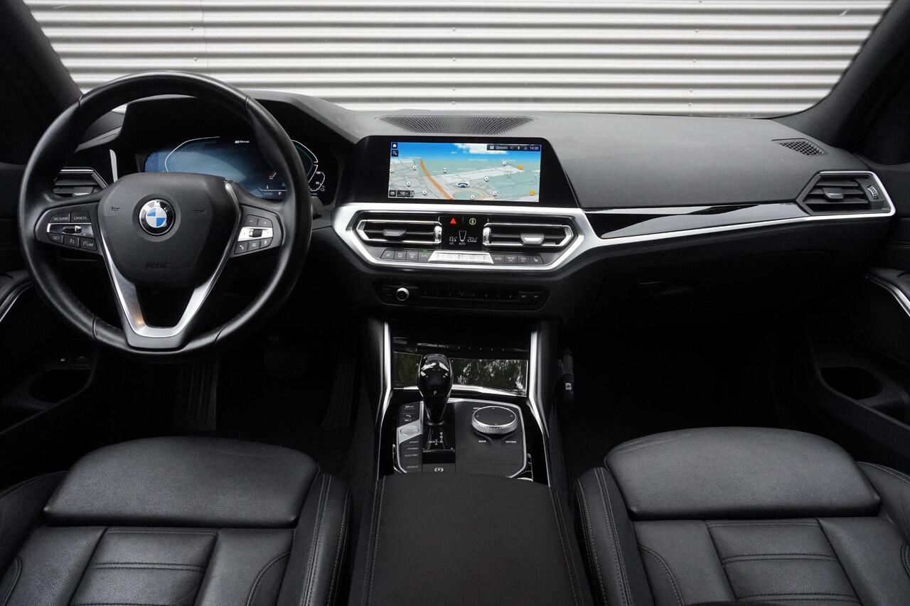 BMW 3-SERIE Touring 330e Business Edition Plus | Model Sport Line | Elektrisch verwarmde voorstoelen | BMW Laserlight