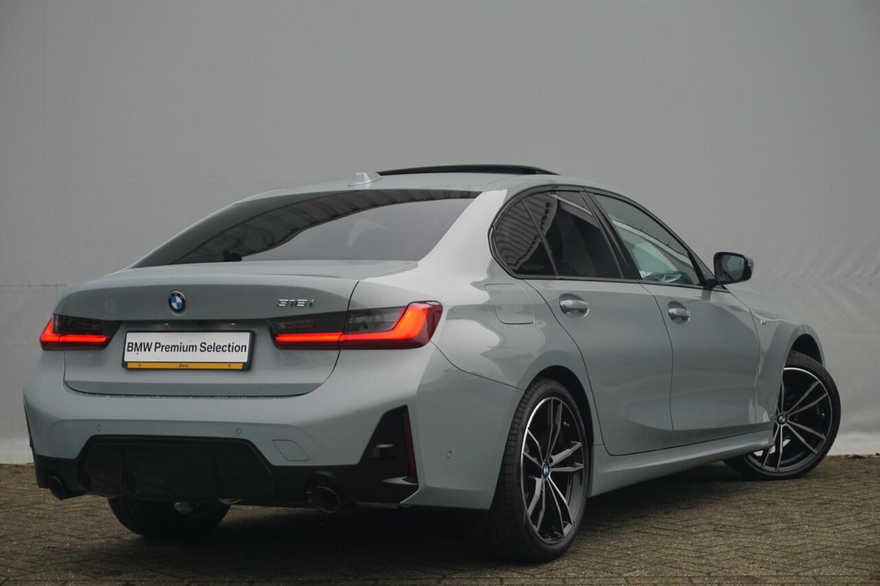 BMW 3-SERIE Sedan 318i M sport / Trekhaak / Schuif- Kanteldak / Hifi | Ekris Selection