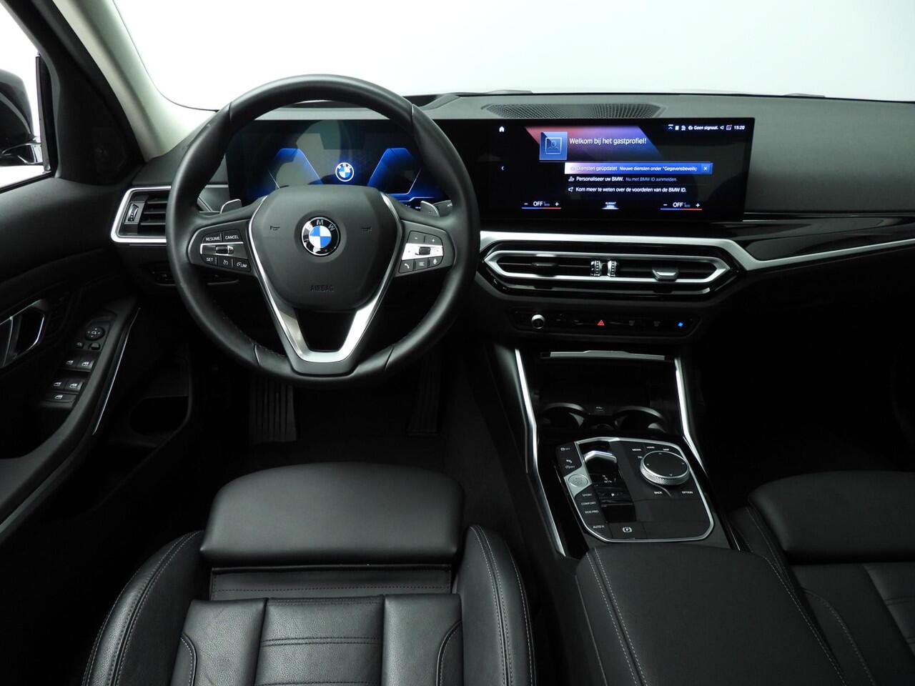 BMW 3-SERIE 320i | LED | Leder | HUD | Elektr. zetels | Sportstoelen | Keyles go | DAB | Harman-kardon sound | Alu 18 inch