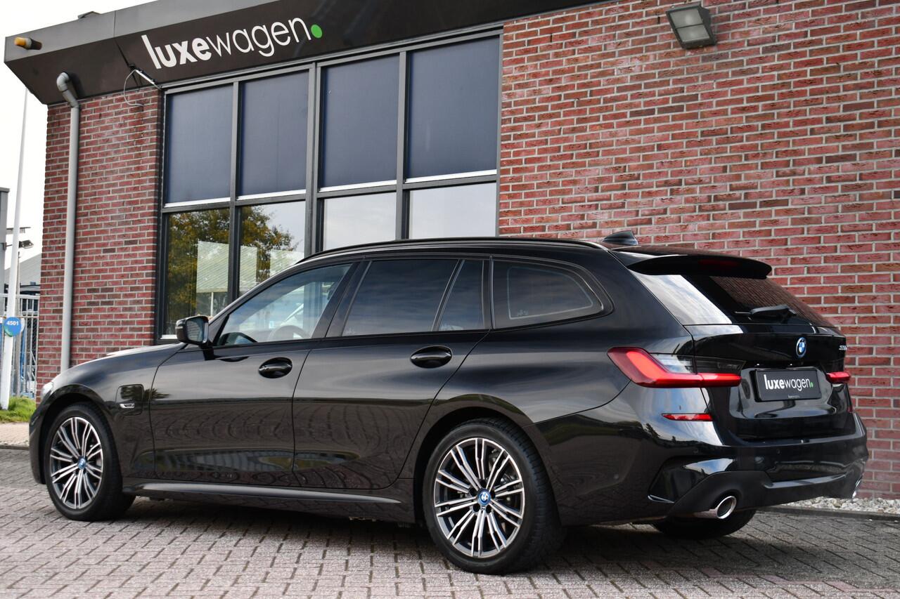 BMW 3-SERIE Touring 330e M-Sport Pano HUD El-zetels laser-LED Camera
