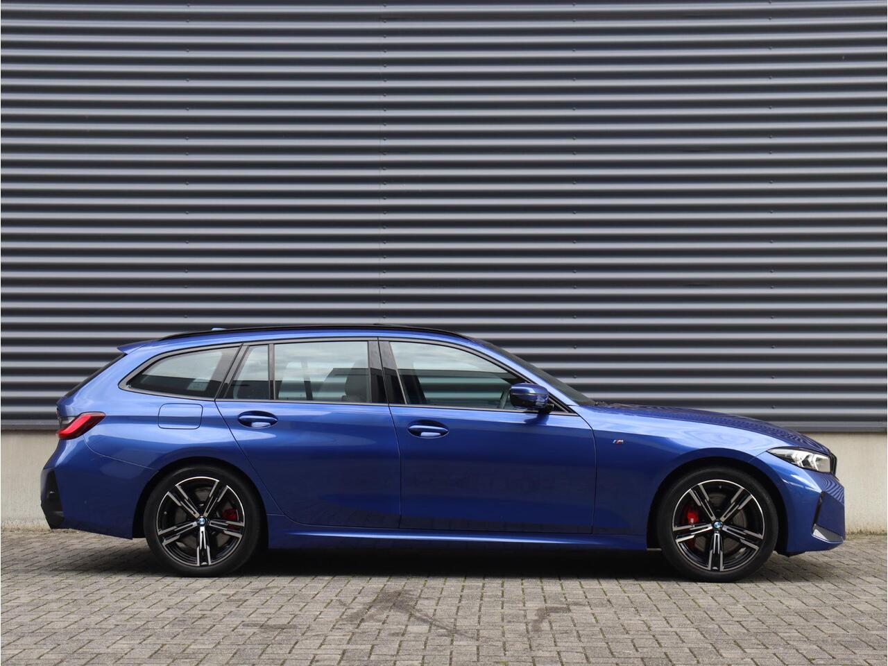 BMW 3-SERIE Touring 330i xDrive | High Executive | M Sportpakket Pro | Panodak | Trekhaak | Head-Up | Parking Assistant Plus | Driving Assistant | Comfort Access | 18'' LMV