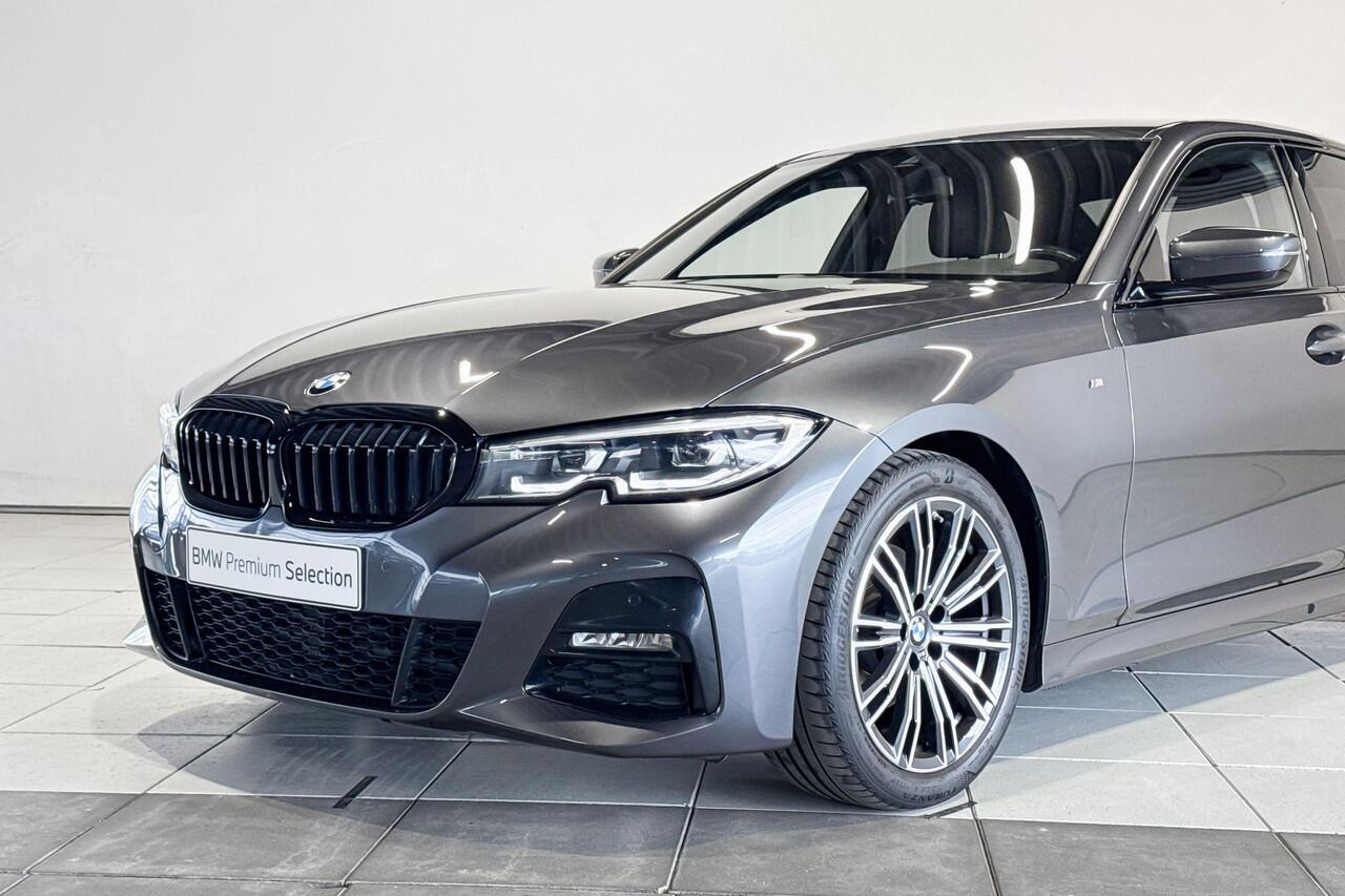 BMW 3-SERIE Sedan 320i Executive Edition Model M Sport | Selections