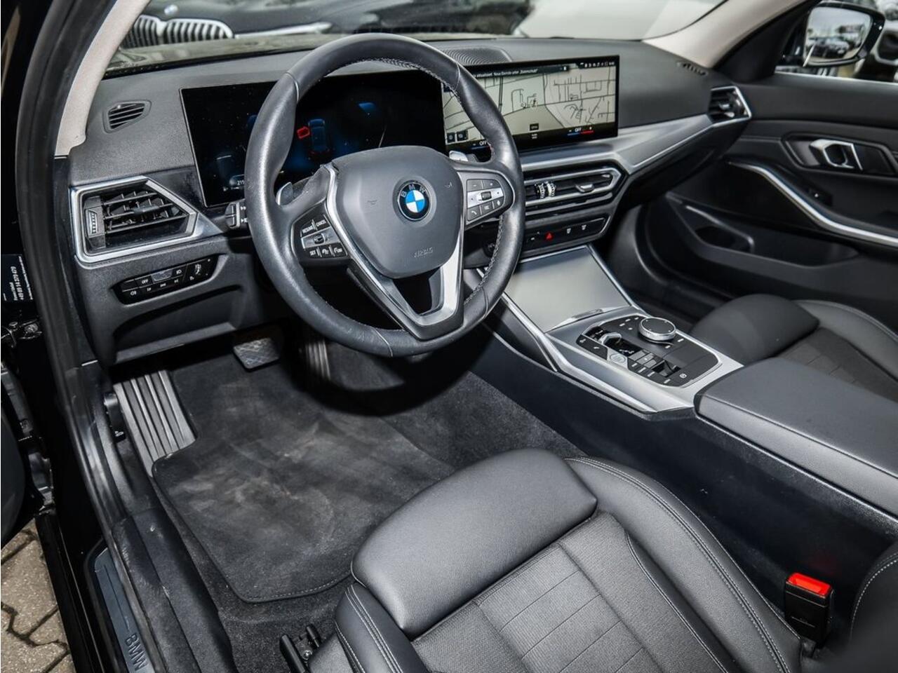 BMW 3-SERIE Touring 320d 190 PK ACC Trekhaak Sportstoelen LED Camera