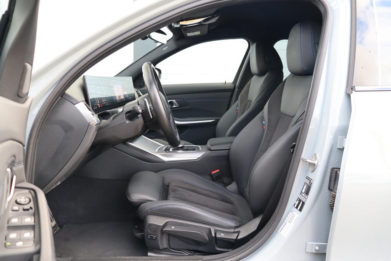 BMW 3-SERIE Touring 330i M-Sport | Adap. Cruise | Widescreen | Stoelverwarming | Camera | Climate Control | Navigatie | Carplay | 20''