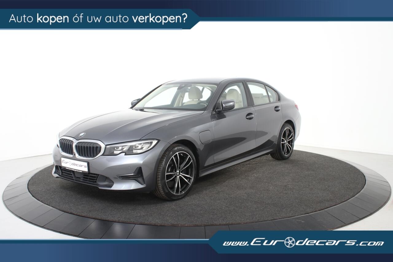 BMW 3-SERIE 330 e *1ste Eigenaar*Leer*360*Navigatie*