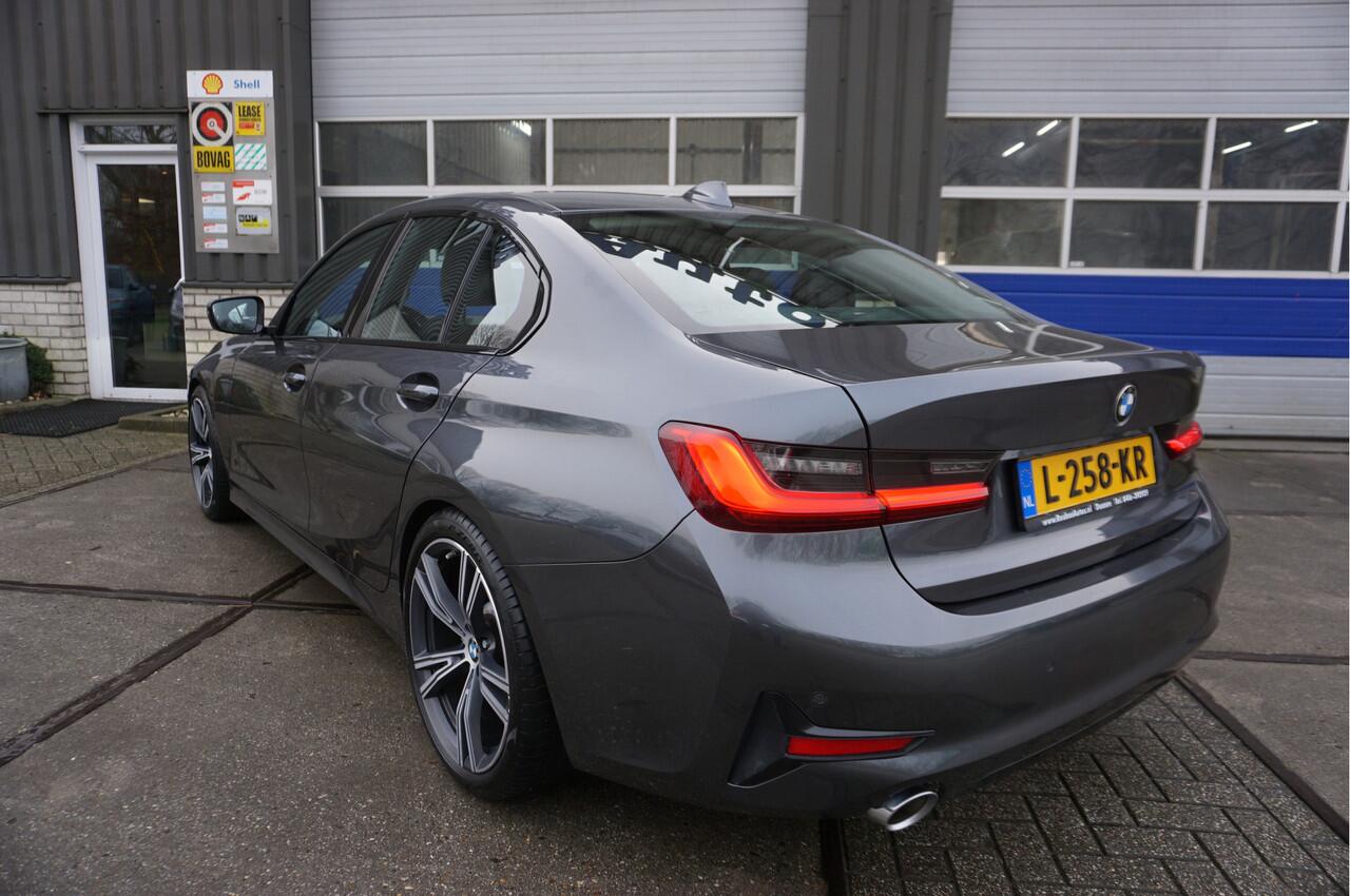 BMW 3-SERIE 330i High Executive Automaat