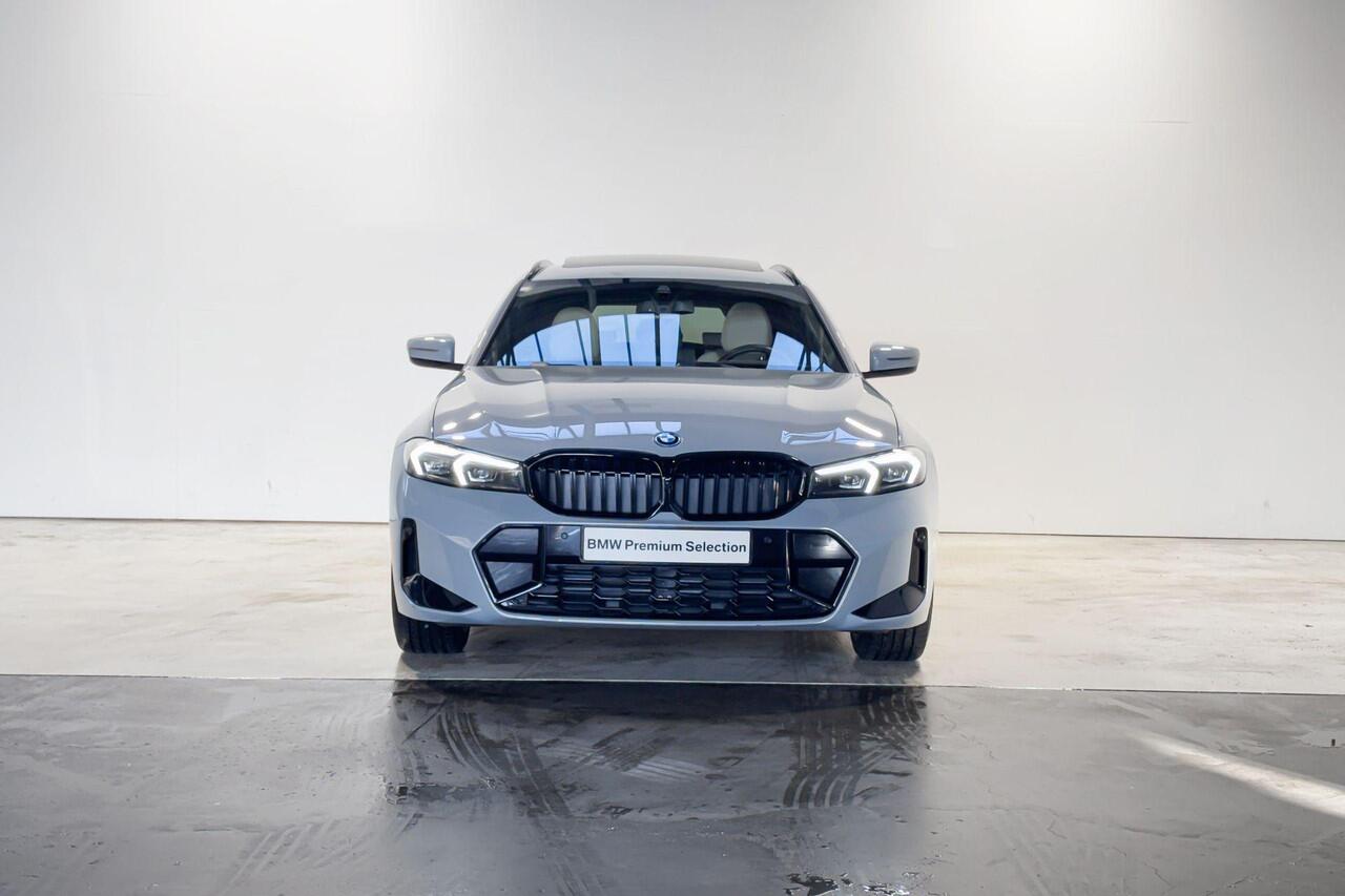 BMW 3-SERIE Touring 330e Innovation Pack M Sportpakket Pro Aut.
