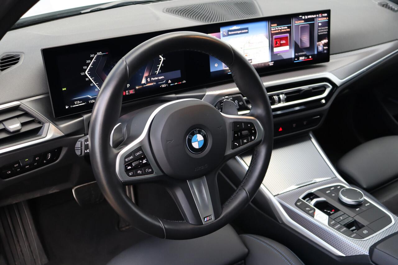 BMW 3-SERIE Touring 330i M-Sport | Adap. Cruise | Widescreen | Stoelverwarming | Camera | Climate Control | Navigatie | Carplay | 20''