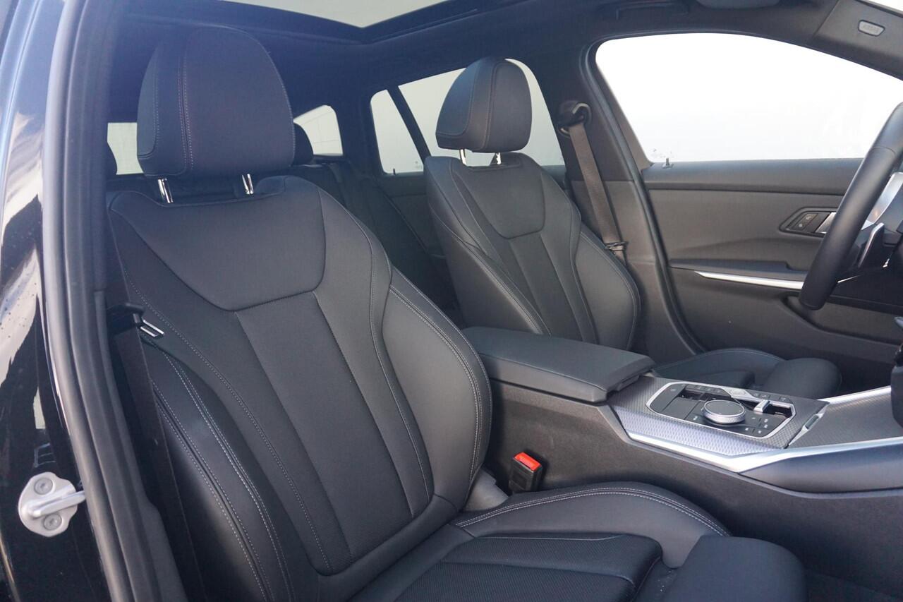 BMW 3-SERIE Touring 330e M Sport | Trekhaak / Panoramadak / Comfort Access / Active Cruise Control / HIFI / Stoelverwarming