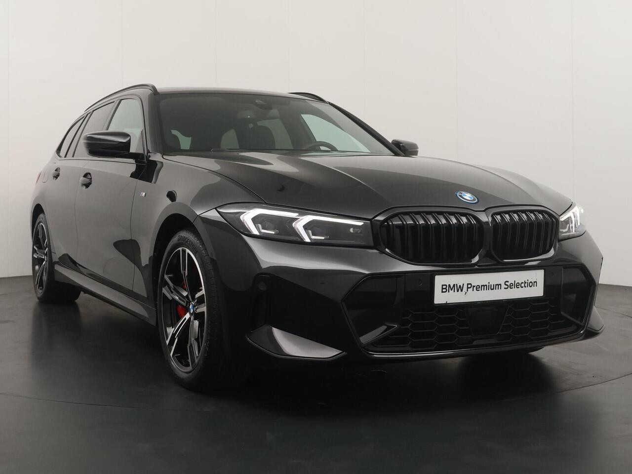 BMW 3-SERIE Touring 330e | M-Sportpakket | Trekhaak | Ekris Selection