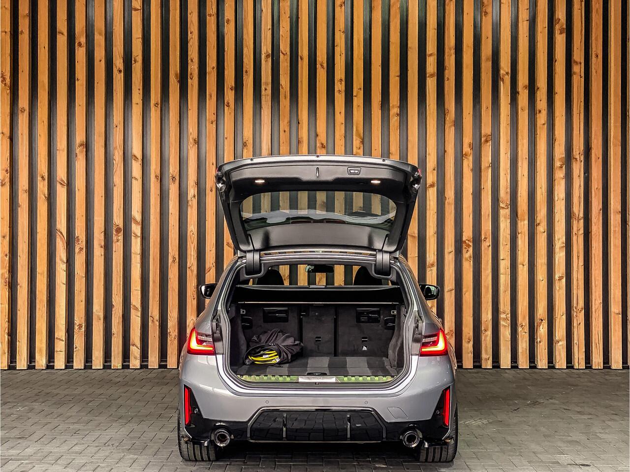 BMW 3-SERIE Touring 330e 292PK High Executive M-Sport | PANO | KEYLESS | MEMORY | SFEERVERLICHTING | 360 | STOELVERWARMING |