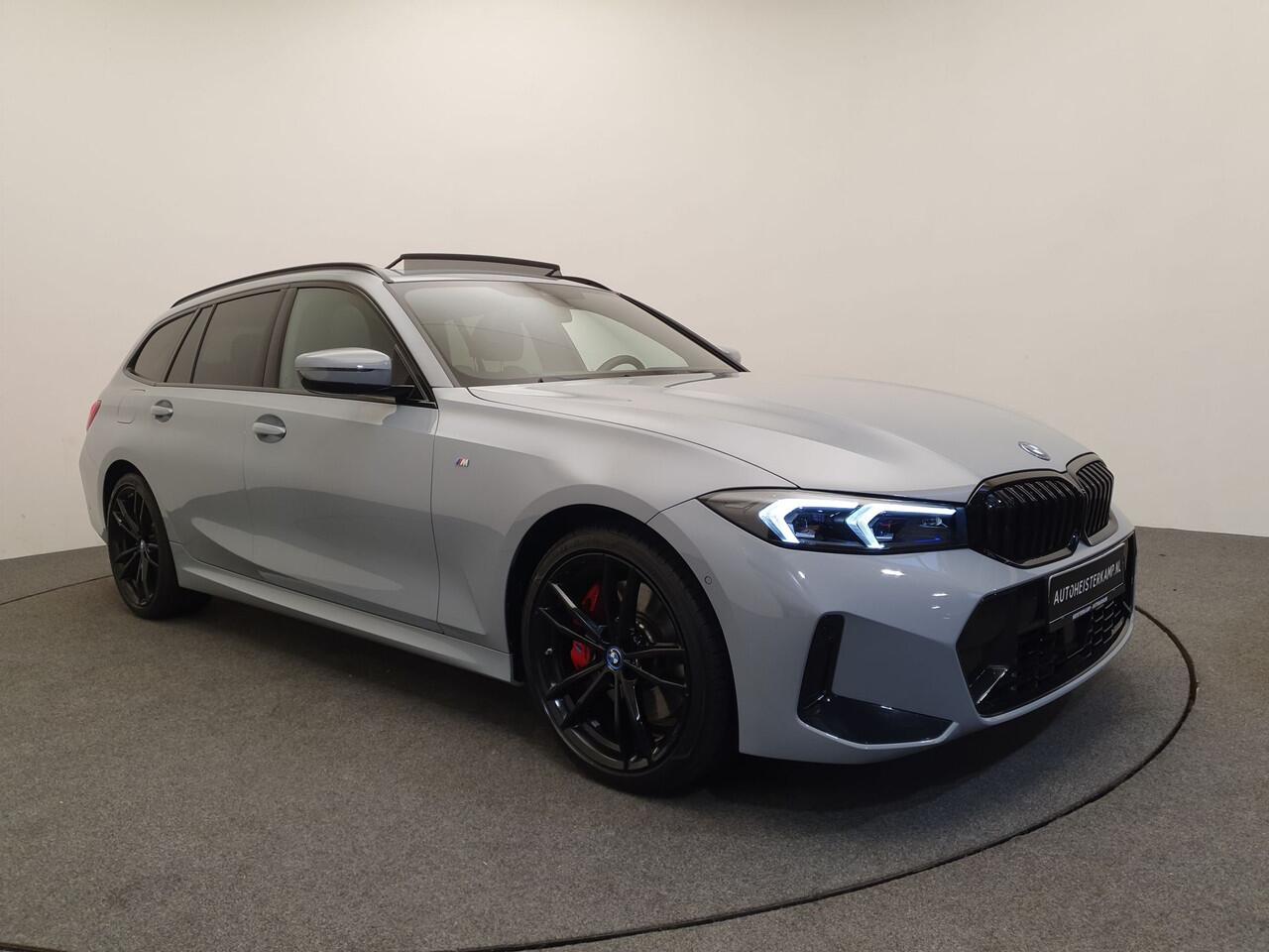 BMW 3-SERIE Touring 330e M-Sport Wegklapbare trekhaak, Panoramadak, ACC