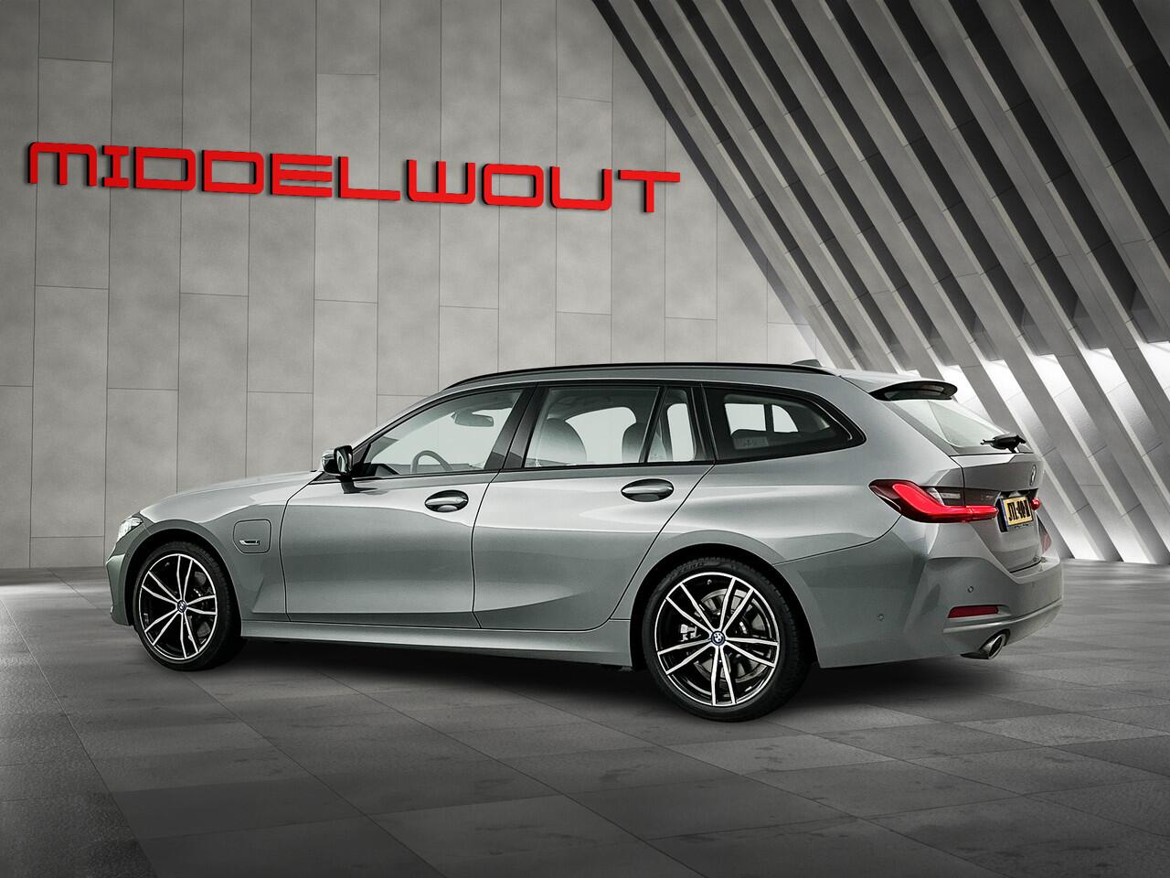 BMW 3-SERIE Touring 320e M-Sport-19'velgen/WIDESCREEN/Sportstoel/Trekhaak